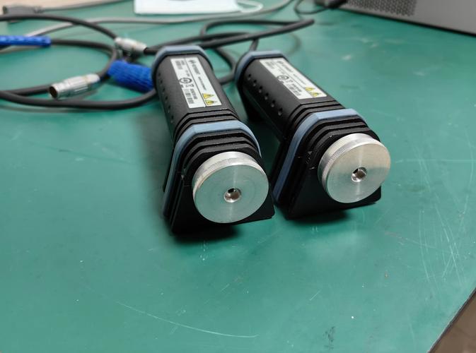 国产手持式频谱分析仪和进口的哪个好用